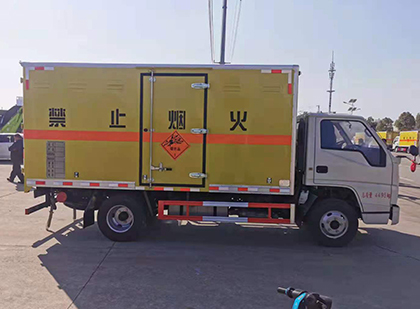 茂南爆破器材运输车技术升级与安全合规新趋势